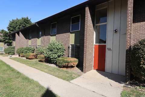 2500 Topsfield Road, South Bend, IN 46614