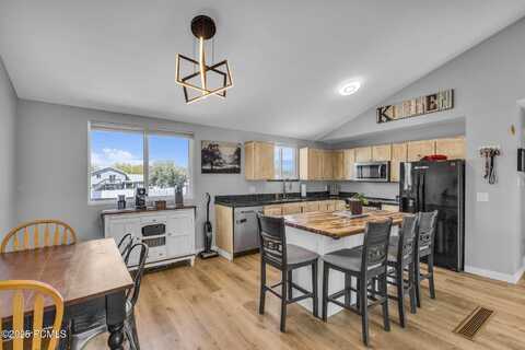 1282 S 875 West, Woods Cross, UT 84087