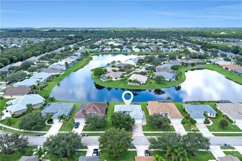 5230 E 1st Square SW, Vero Beach, FL 32968