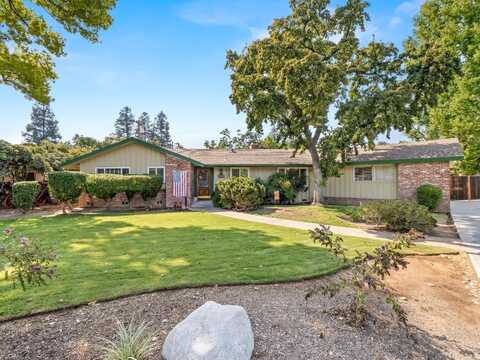 1486 Roberts Avenue W, Fresno, CA 93711