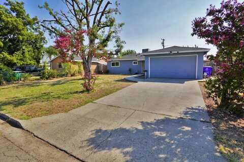 1108 Millwood Drive, Sanger, CA 93657