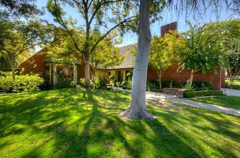 2555 Bluff Avenue W, Fresno, CA 93711