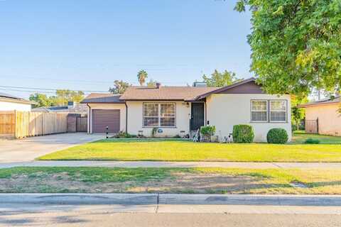 1905 Buckingham Way W, Fresno, CA 93705