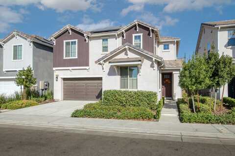 2886 Sophie Drive N, Fresno, CA 93727