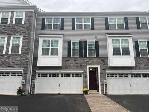 313 CHESTNUT COURT, LANGHORNE, PA 19047