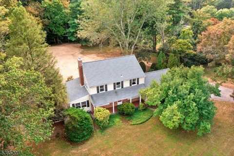 17 Cherry Brook Dr, Montgomery Twp., NJ 08540
