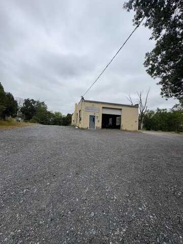 18 Allen St, Flemington, NJ 08822