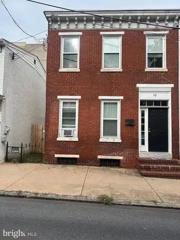 19 S NEW STREET, WEST CHESTER, PA 19382