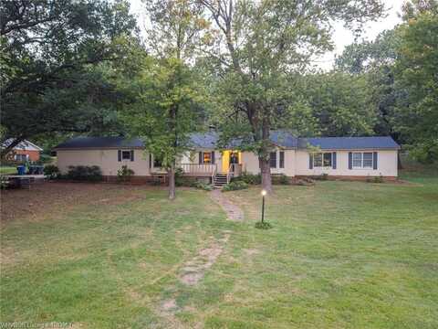 2000 Valley LN, Fort Smith, AR 72901