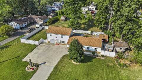 4953 Lahmeyer Road, Fort Wayne, IN 46835