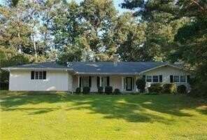 5218 Meadowcreek Drive, Atlanta, GA 30338