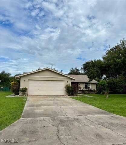 16264 Shadow Pine Road, North Fort Myers, FL 33917