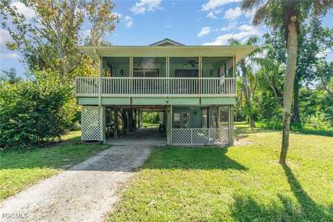 7076 Maida Lane, Fort Myers, FL 33907
