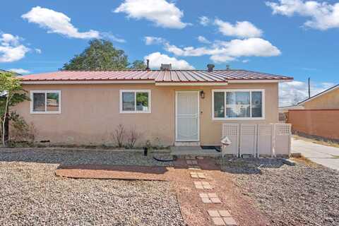 420 69TH Street SW, Albuquerque, NM 87121