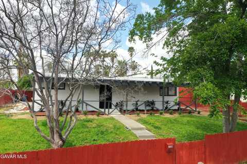 3300 Bucknell Street, Bakersfield, CA 93305