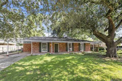 640 Maxine Dr, Baton Rouge, LA 70808