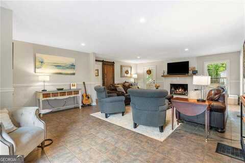 220 Alpine, Roswell, GA 30075