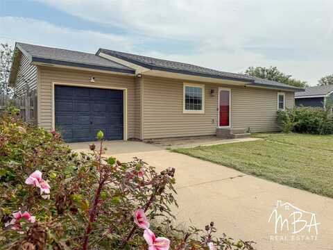 302 Oldweiler Drive, Holcomb, KS 67851