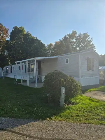 522 MEMORY Lane, Girard, PA 16417
