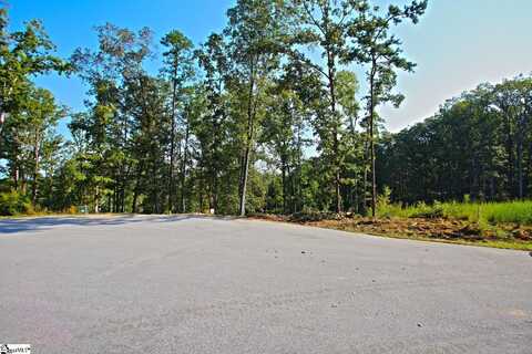 77 Harbor Point, Seneca, SC 29672