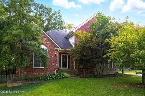 3902 Forest Trace Ct, Louisville, KY 40245