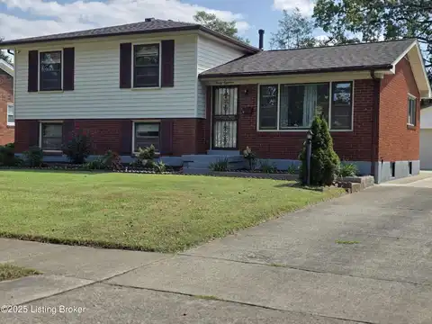 3018 KAYE LAWN Dr, Louisville, KY 40220