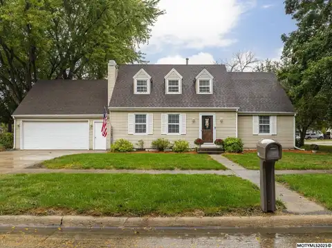 3402 Brandywine Rd, MASON CITY, IA 50401