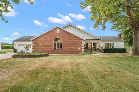 1705 E Lake Kenoyer Road, Brook, IN 47922