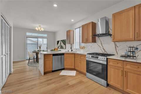 9940 Trailing Vine Street, Las Vegas, NV 89183