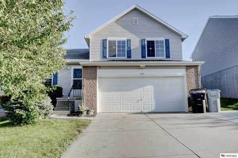 8841 Quest Street, Omaha, NE 68122