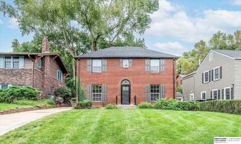 691 J E George Boulevard, Omaha, NE 68132
