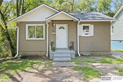 3701 Bedford Avenue, Omaha, NE 68111