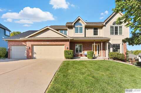 808 W Centennial Road, Papillion, NE 68046
