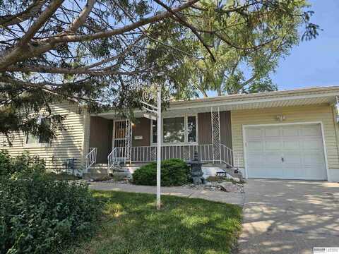 3124 S 42nd Street, Omaha, NE 68105