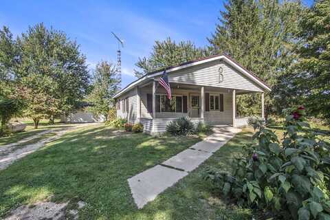 52466 28th Avenue, Bangor, MI 49013