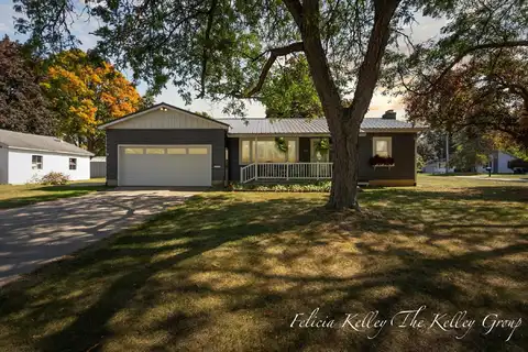 224 Ann Street NE, Cedar Springs, MI 49319