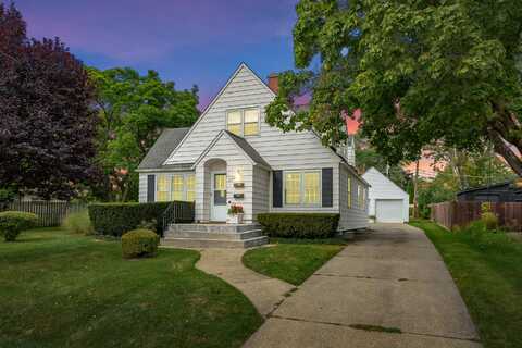 2108 Langley Avenue, Saint Joseph, MI 49085