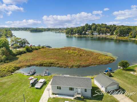 12310 Mac Drive NE, Belding, MI 48809