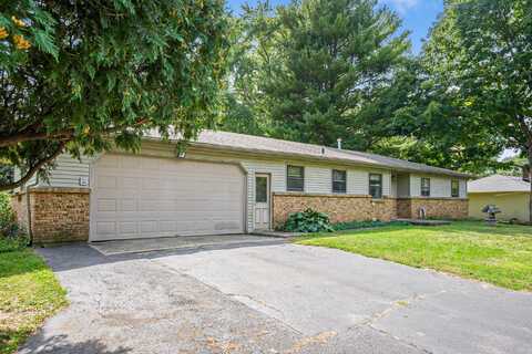 4832 Woodside Drive, Buchanan, MI 49107