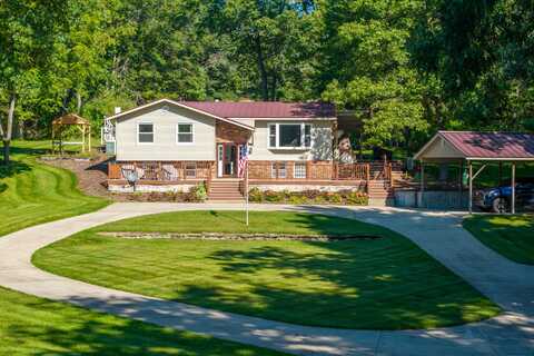 23616 15 Mile Road, Big Rapids, MI 49307