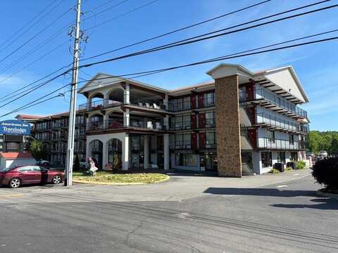 2825 Parkway, Pigeon Forge, TN 37863