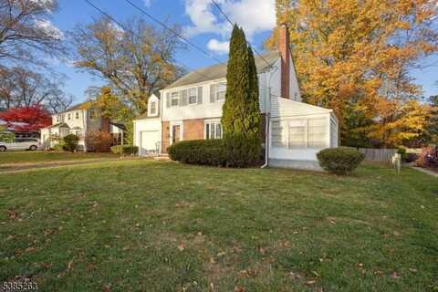 24 Shady Ct, North Plainfield, NJ 07060