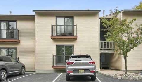2013 Spruce Hills Dr, Glen Gardner, NJ 08826