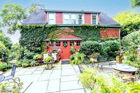 74 Porter Place, Montclair, NJ 07042