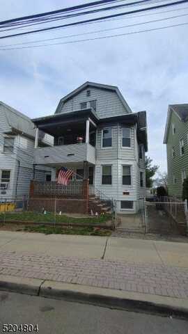 334 N 8Th St, Prospect Park, NJ 07508