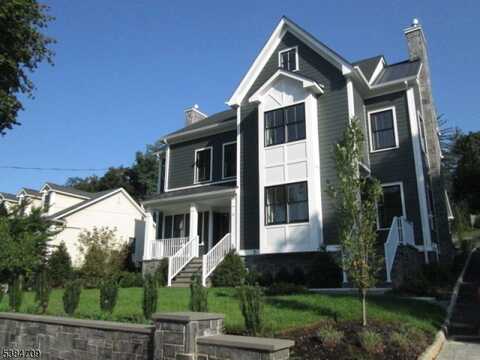 709 Springfield Ave, Summit, NJ 07901