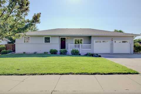 3003 Cherry Hill Dr, Hays, KS 67601