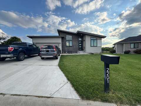 2201 Fairfield, Dodge City, KS 67801
