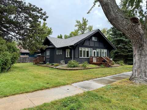 1028 Court Merrill, Mitchell, SD 57301