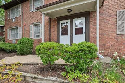 14A LAKESIDE DR, Millburn, NJ 07041